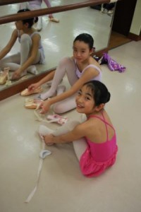 ３月３日（土）　ポアント初級　、ガーネットクラス、オーロラクラス