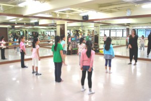 ４月１１日（木）ジュニアヒップホップ（追加レッスン、ガールズ集中レッスン）、ポアント中級