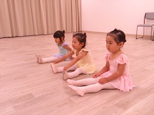 ７月１０日葛西カルチャー　杉もとみな子の「初めて出会うベビーバレエ」