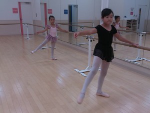 9月15日、22日東雲カルチャー　ミントクラス（小学生クラシックバレエ、歌）