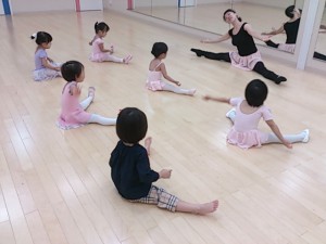 ９月８日イオンカルチャークラブ　東雲　杉もとみな子の「初めて出会うベビーバレエ」