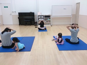 ９月８日イオンカルチャークラブ東雲　杉もとみな子の　「ママと一緒に親子バレエ」