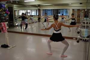 10月18日土曜エメラルド＆ガーネット（9～15歳クラシックバレエ）