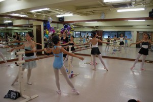 １０月４日土曜エメラルド＆ガーネット（９～１５才クラシックバレエ）