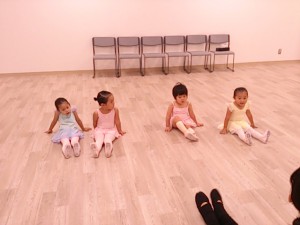 10月2日イオンカルチャー（葛西店）　杉もとみな子の「初めて出会うベビーバレエ」