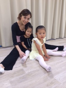 11月27日イオンカルチャー葛西店　杉もとみな子の「初めて出会うベビーバレエ」