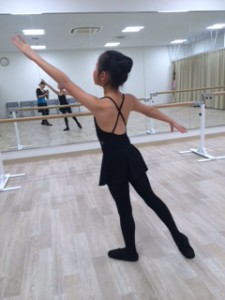 12月25日イオンカルチャークラブ葛西店　杉もとみな子の「ミントクラス」（クラシックバレエ・歌）