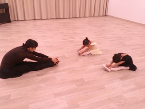 12月18日イオンカルチャー葛西店　杉もとみな子の「初めて出会うベビーバレエ」