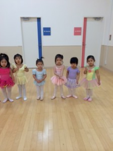 12月15日イオンカルチャークラブ東雲店　杉もとみな子の「初めて出会うベビーバレエ」