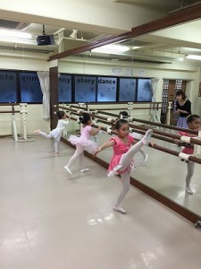 2月10日火曜ルビーBクラス（３～６才バレエ・歌・読み聞かせ・お話創り）