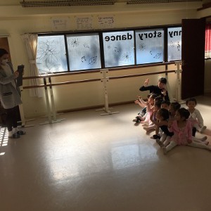 2月12日木曜パールクラス（２才・３才バレエ・歌・読み聞かせ・お話創り）