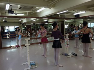 2月14日土曜エメラルド＆ガーネット（９～１５才クラシックバレエ）