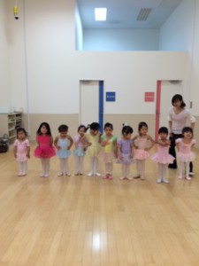 ３月9日イオンカルチャークラブ東雲店　杉もとみな子の「初めて出会うベビーバレエ」