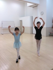 3月2日イオンカルチャークラブ　東雲店　杉もとみな子の「ミントクラス」（小学生対象クラシックバレエ・歌）