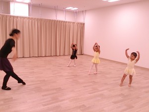 3月26日イオンカルチャークラブ葛西店「初めて出会うベビーバレエ」