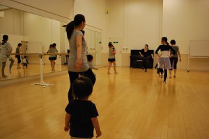 5月11日イオンカルチャークラブ東雲店「ママと一緒にベビーバレエ」