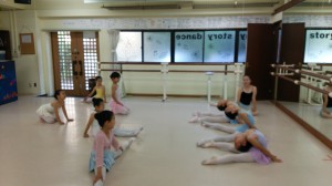 5月20日水曜サファイアクラス（小学1年生～3年生・クラシックバレエ）