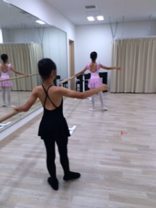 6月4日イオンカルチャークラブ葛西店ジュニアクラス（ミントクラス）　小学生クラシックバレエ・歌