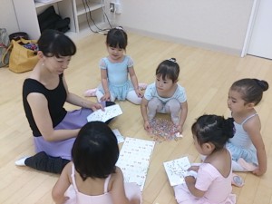6月22日オンカルチャークラブ東雲店「ベビーバレエ」（２才・３才バレエ・歌・読み聞かせ・お話創り）