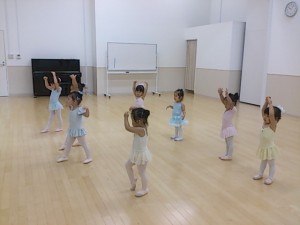 8月31日イオンカルチャークラブ東雲店「ベビークラス」（２才・３才）