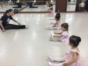 9月24日木曜パールクラス（２才・３才バレエ　歌　読み聞かせ　お話創り）