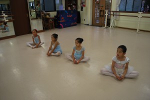 10月９日金曜サファイアクラス（６～９才クラシックバレエ）