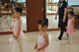 10月3日土曜ルビークラス（3才～6才・クラシックバレエ・歌・読み聞かせ・お話創り）