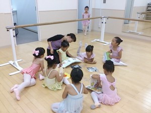 10月12日イオンカルチャークラブ東雲店「キッズクラス」（ストロベリー）３～６才