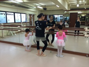 10月2日金曜英語ルビークラス（3～6才・クラシックバレエ・歌・読み聞かせ・お話創り）