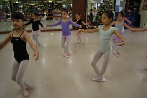 12月12日土曜サファイアクラス（６～９才クラシックバレエ）