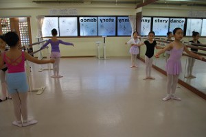 12月19日土曜サファイアクラス（小学1年生～3年生・クラシックバレエ）