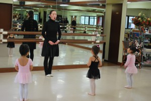 2月4日木曜パール（2～3才・クラシックバレエ・歌・読み聞かせ・お話創り）