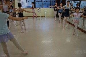 2月13日土曜エメラルド＆ガーネットクラス（9～１５才クラシックバレエ）