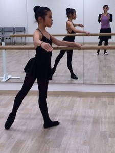 2月11日イオンカルチャークラブ葛西店「ミントクラス」（小学生クラシックバレエ）