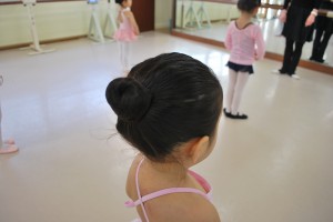 3月1日火曜Ａルビー（3～6才・クラシックバレエ・歌・読み聞かせ・お話創り）