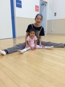 4月11日イオンカルチャークラブ東雲店「ベビーAクラス」（２才，３才バレエ・歌・読み聞かせ・お話づくり）