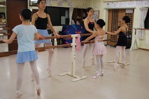 4月13日水曜　ポワント入門・初級クラス