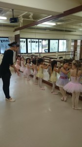 4月22日金曜英語ルビー（3才～6才・クラシックバレエ・歌・読み聞かせ・お話創り）