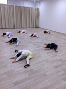 4月7日イオンカルチャークラブ葛西店「ストロベリークラス」（３～６才バレエ・歌読み聞かせ・お話づくり）