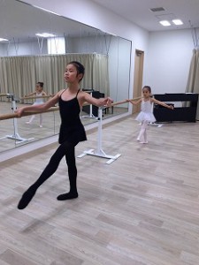 4月7日イオンカルチャークラブ葛西店「ミントクラス」（小学生クラシックバレエ）