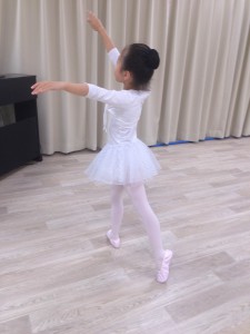 4月14日イオンカルチャークラブ葛西店「ミントクラス」（小学生クラシックバレエ）