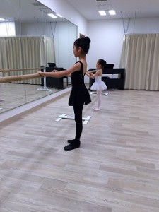 4月28日イオンカルチャークラブ葛西店「ミントクラス」（小学生クラシックバレエ）