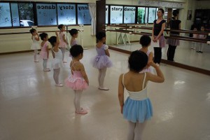 5月10日火曜ルビーAクラス（３～６才バレエ・歌・読み聞かせ・お話づくり）