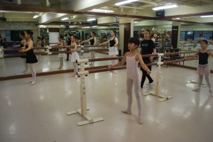 6月17日金曜エメラルド&ガーネットクラス（小学4年生～中学3年生・クラシックバレエ）