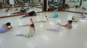 6月9日木曜ルビークラス（3才～6才・クラシックバレエ・歌・読み聞かせ・お話創り）