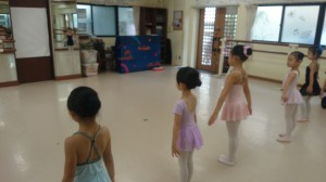 7月12日火曜ルビーＡクラス（３~６才バレエ・歌・読み聞かせ・お話しづくり）