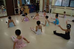 8月30日火曜ルビーＡクラス（3～6才バレエ・歌・読み聞かせ・お話しづくり）