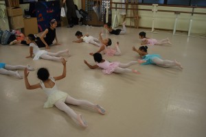 8月18日木曜ルビークラス（3才～6才・クラシックバレエ・歌・読み聞かせ・お話創り）