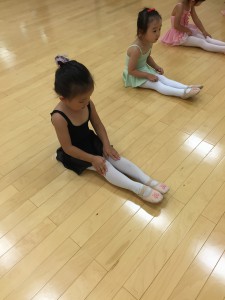 8月1日イオンカルチャークラブ東雲店「ベビーAクラス」（２才・３才バレエ、歌、読み聞かせ、お話づくり）