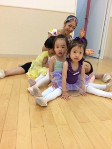 9月5日イオンカルチャークラブ東雲店「ベビークラス」（２才・３才バレエ・歌・読み聞かせ・お話づくり）